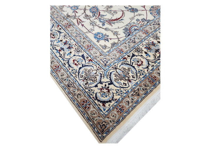 Incredible Fine Nain Persian Carpet 310 x 205 CM - Image 4