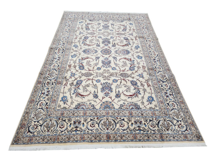 Incredible Fine Nain Persian Carpet 310 x 205 CM - Image 2