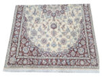 Stunning Nain Persian Carpet 207 x 124 CM - Image 3