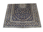 Stunning Pre-loved Navy Kashan Carpet 410 x 305cm - Image 4