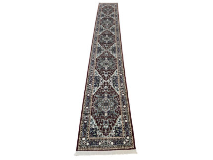 5 Metre maroon Runner