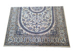 Stunning Hand-knotted Nain Carpet 306 x 194 cm - Image 4