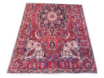 Beautiful Persian Bakhtiari Handmade Carpet 317 x 208 cm - Image 3