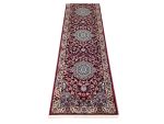 Stunning red Persian design Kashan Carpet –  800 x 80 cm - Image 3